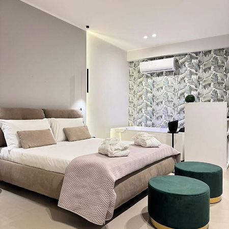 Luxury Apartment - Suite Cavour Bari Exterior foto