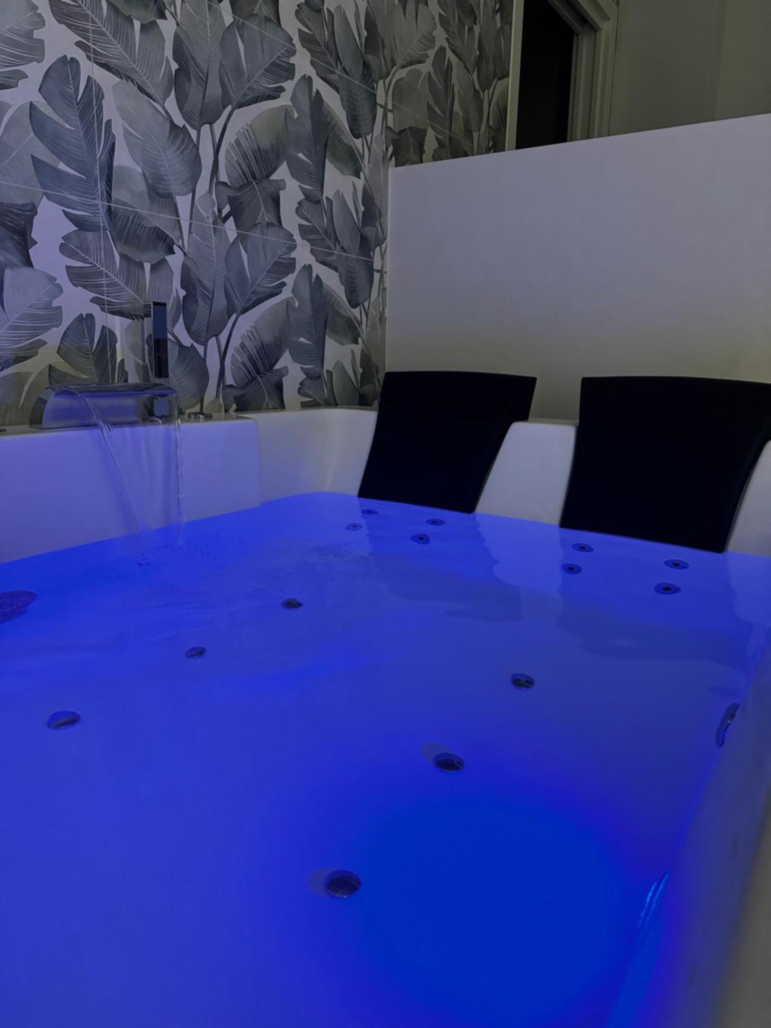 Luxury Apartment - Suite Cavour Bari Exterior foto