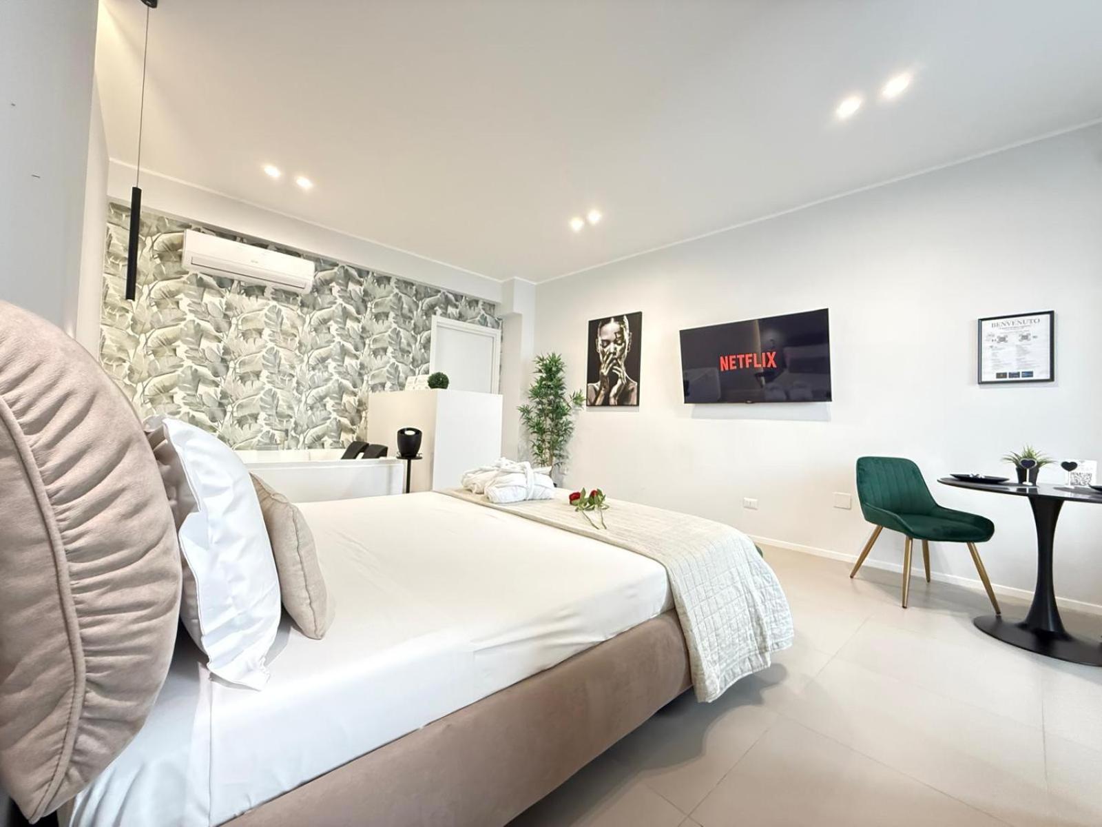 Luxury Apartment - Suite Cavour Bari Exterior foto