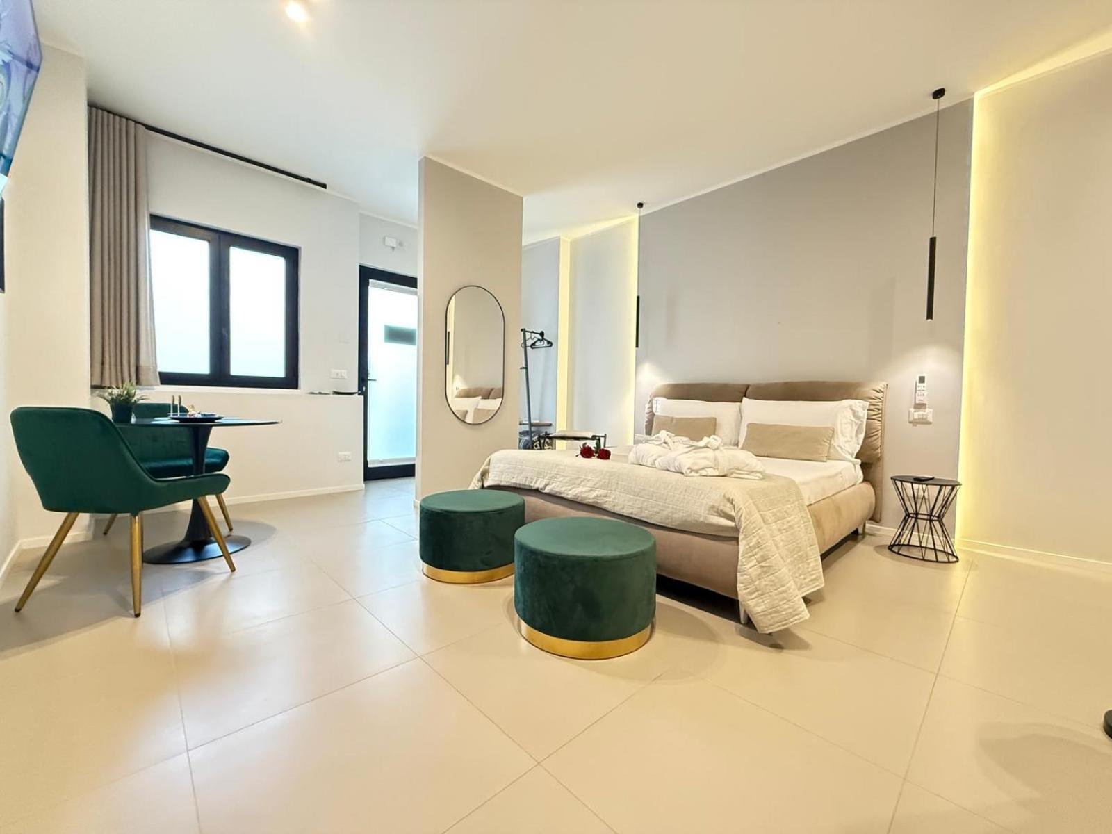 Luxury Apartment - Suite Cavour Bari Exterior foto